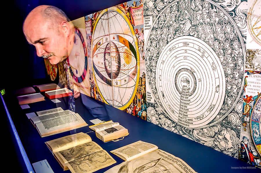 Frank-Pietronigro-Looking-at-First-Edition-Printings-of-Capunicuss-22De-Revolutionibus-Orbium-Coelestium-On-the-Revolutions-of-the-Celestial-Spheres-and-Two-Chief-World-Systems-1632-by-Galileo